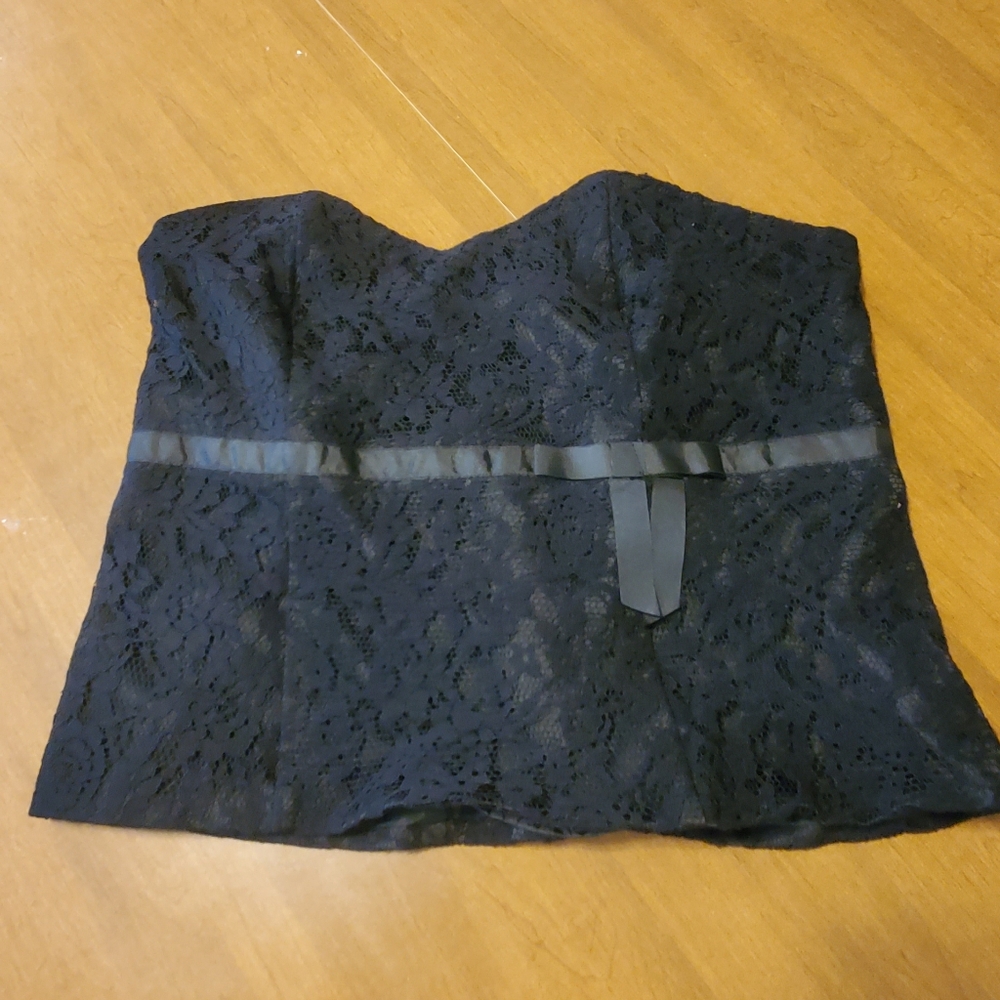 Black Strapless Sweetheart Corset